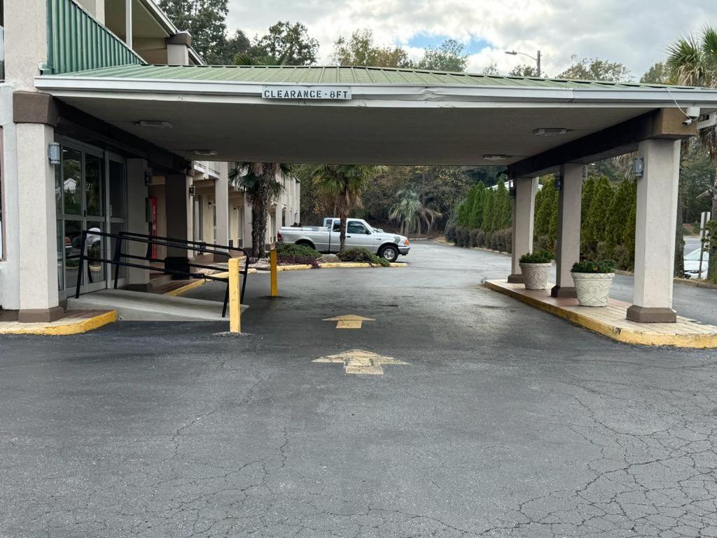 Heritage Inn 米利奇维尔 外观 照片