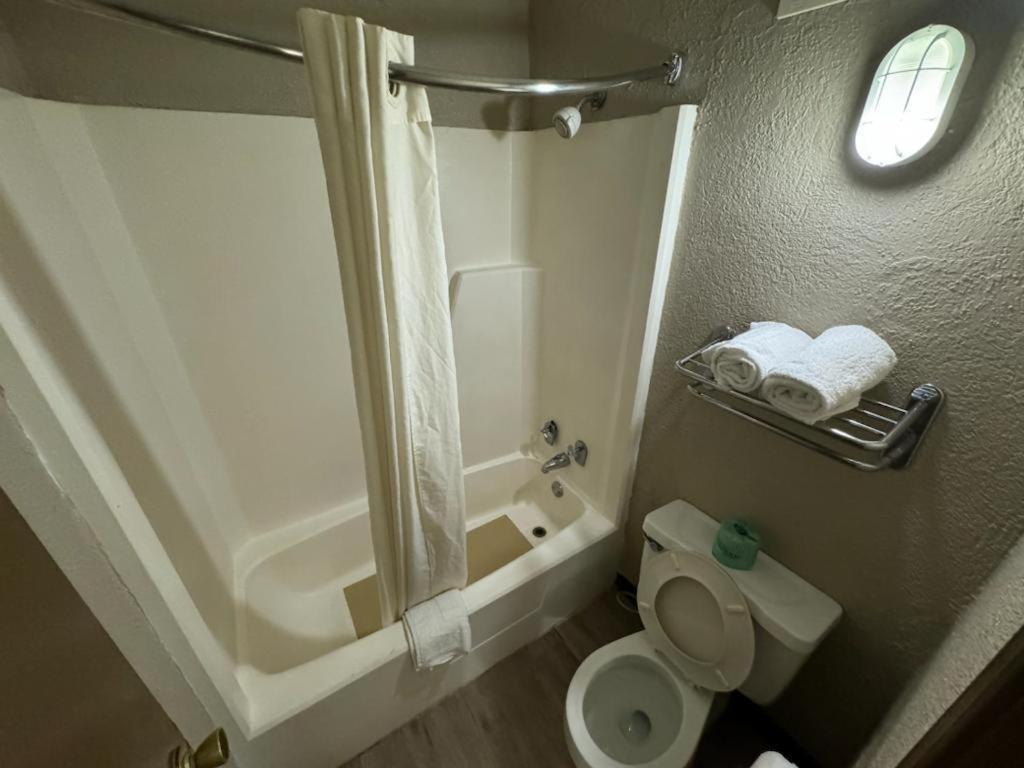 Heritage Inn 米利奇维尔 外观 照片